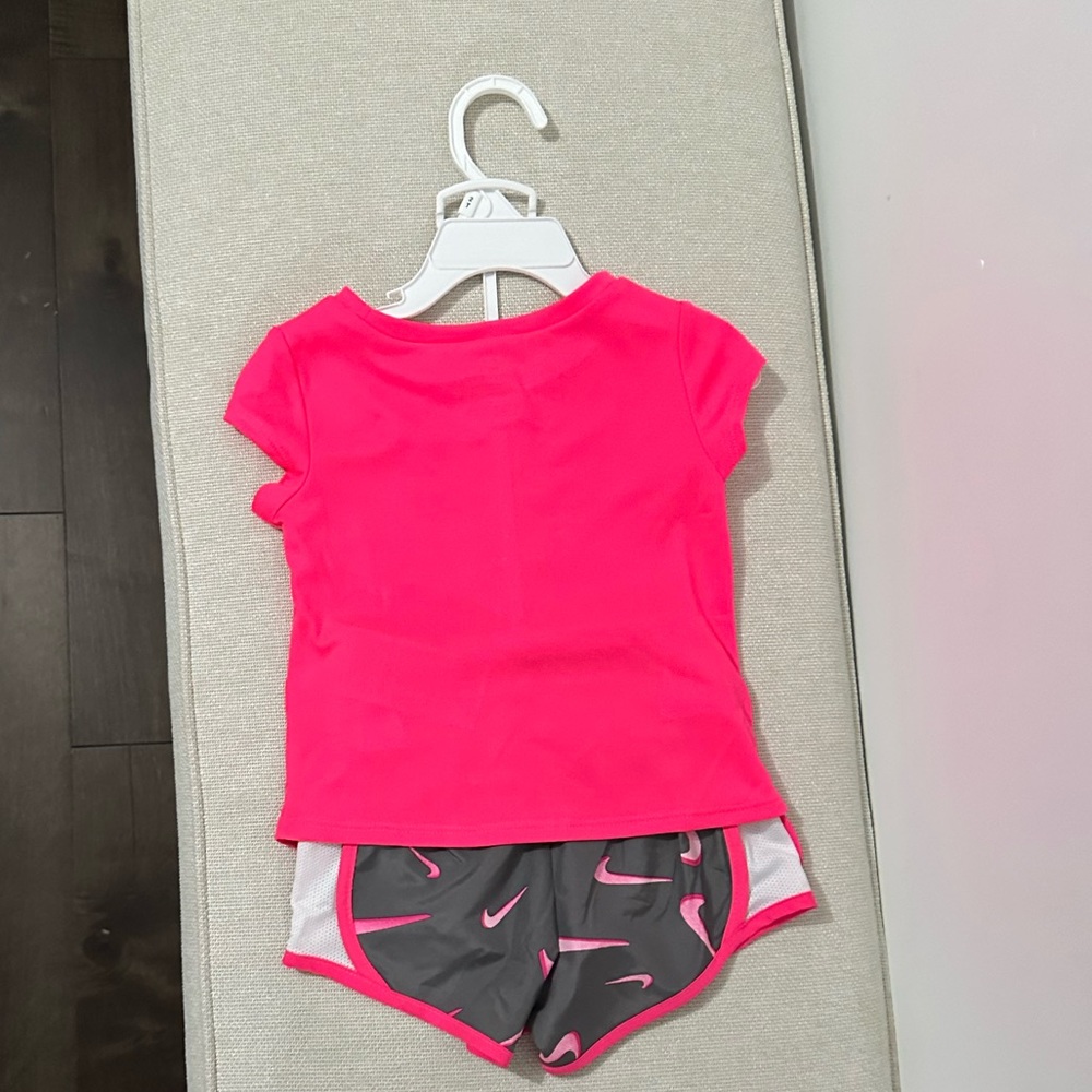 Girls two-piece Nike - Picture 2 of 2